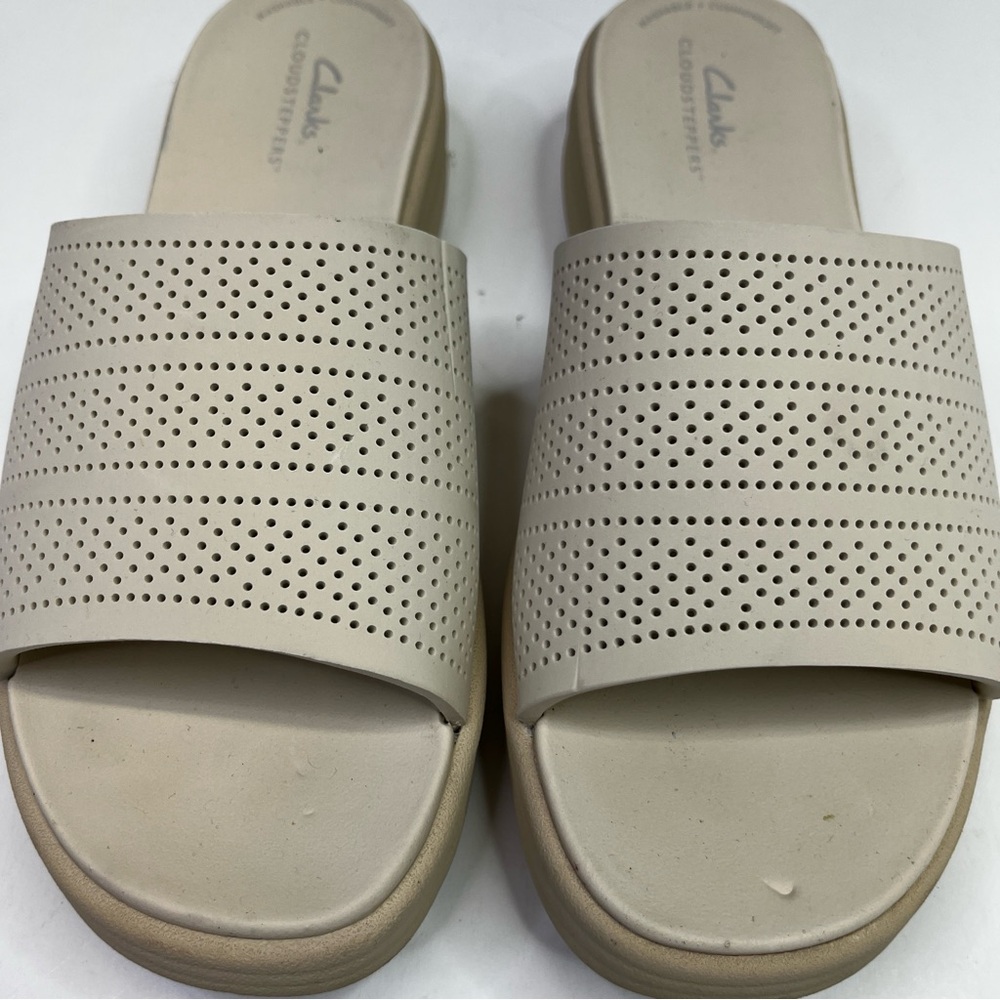 Clarks Cloudsteppers Drift Twist Slip-On Flat Sandals cream - 8 - Picture 5 of 9